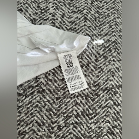 Guess Short Sleeve Shirt Size:L - Picture 6 of 8